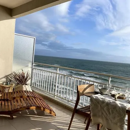 Vue * 圣吉尔-克鲁瓦德维